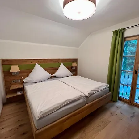 Gut Schwarz-n Hof * Bad Griesbach (Bavaria)
