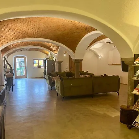 Gut Schwarz-n Hof