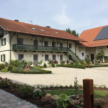 Gut Schwarz-n Hof * Bad Griesbach (Bavaria)