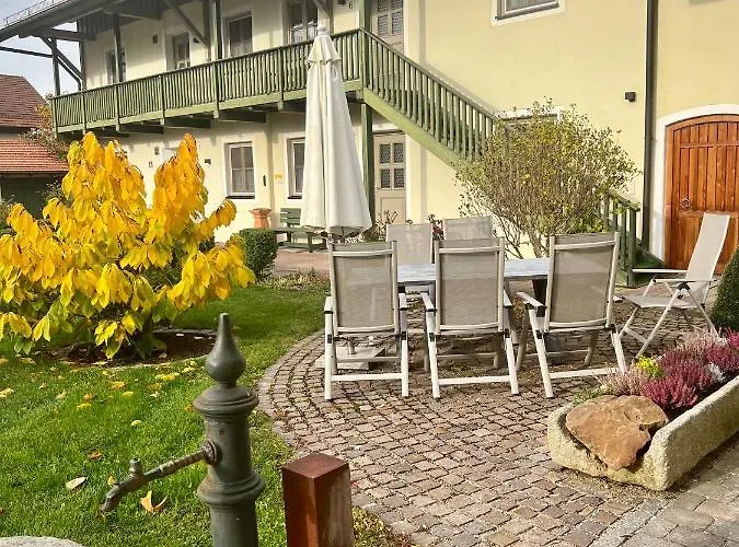 Gut Schwarz-n Hof *