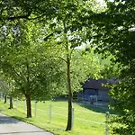 Apartament Gut Schwarz-n Hof