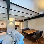 Apartament Gut Schwarz-n Hof *