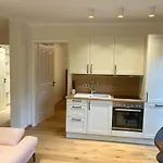 Apartament Gut Schwarz-n Hof *
