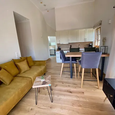 Apartmán Gut Schwarz-n Hof *