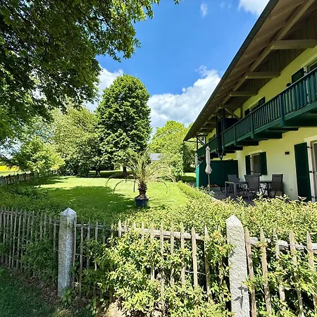 Apartmán Gut Schwarz-n Hof *