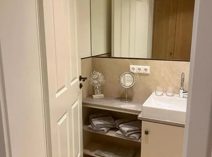 Gut Schwarz-n Hof Apartamento