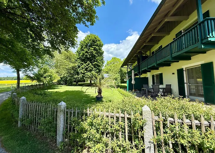 Apartamento Gut Schwarz-n Hof *